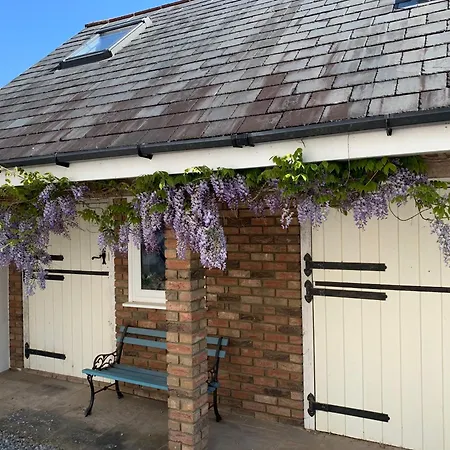 Y Stabl, Llanrhidian, Gower Apartment Swansea Exterior photo